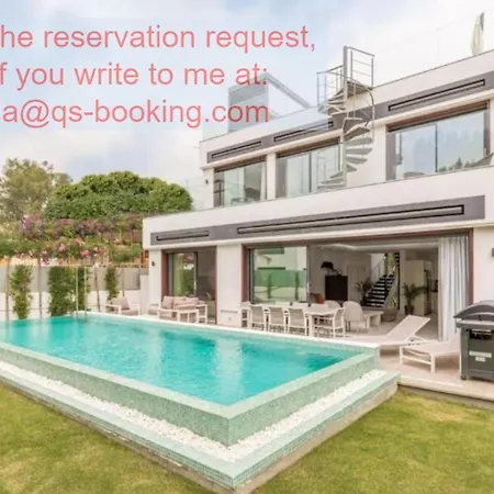 Holiday home Exquisita Casa Renovada De 5 Con Piscina Climatizada